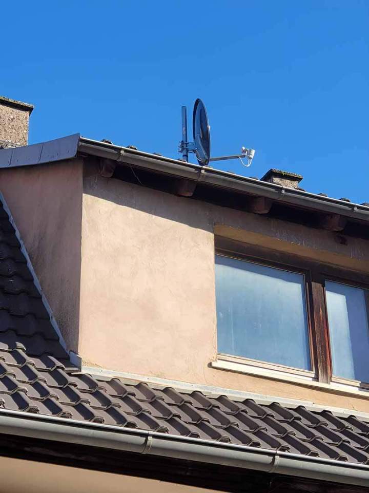 Pose d’antenne satellite Hochfelden