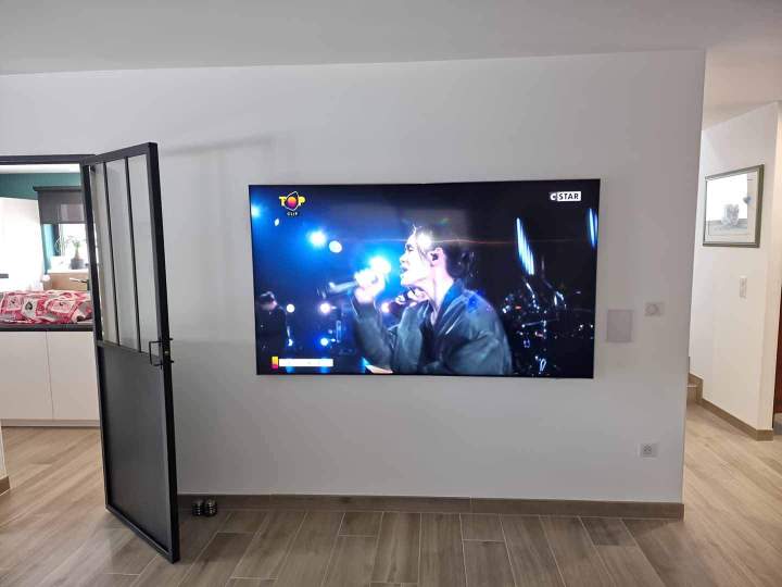 Installation de TV HiFi Hochfelden
