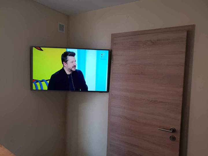 Pose de téléviseurs HiFi Hochfelden